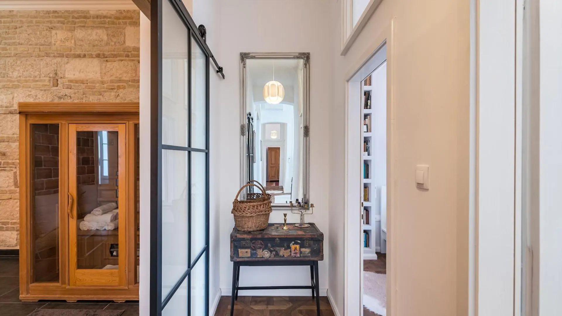 בודפשט 4Br Artdeco Elegance With Sauna 0*,  הונגריה