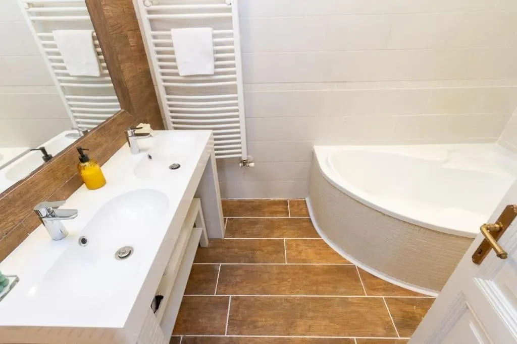 公寓 4Br Artdeco Elegance With Sauna 布达佩斯