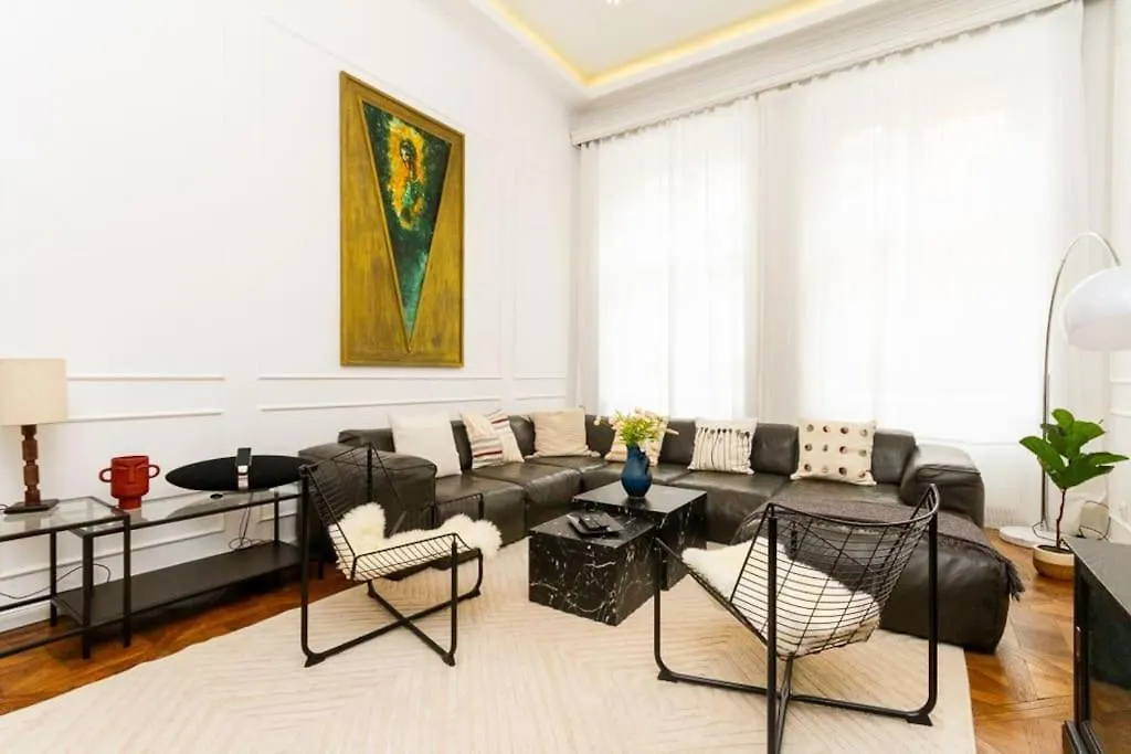 公寓 4Br Artdeco Elegance With Sauna 布达佩斯