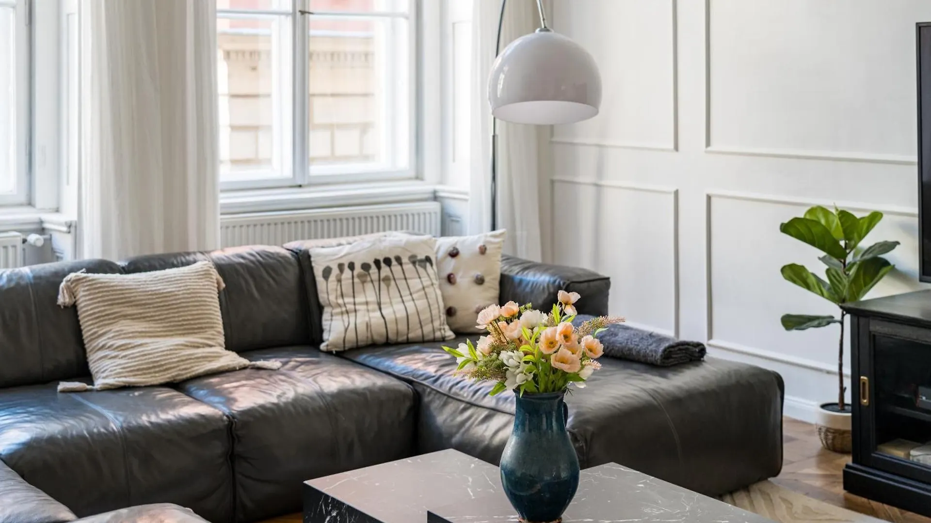 公寓 4Br Artdeco Elegance With Sauna 布达佩斯