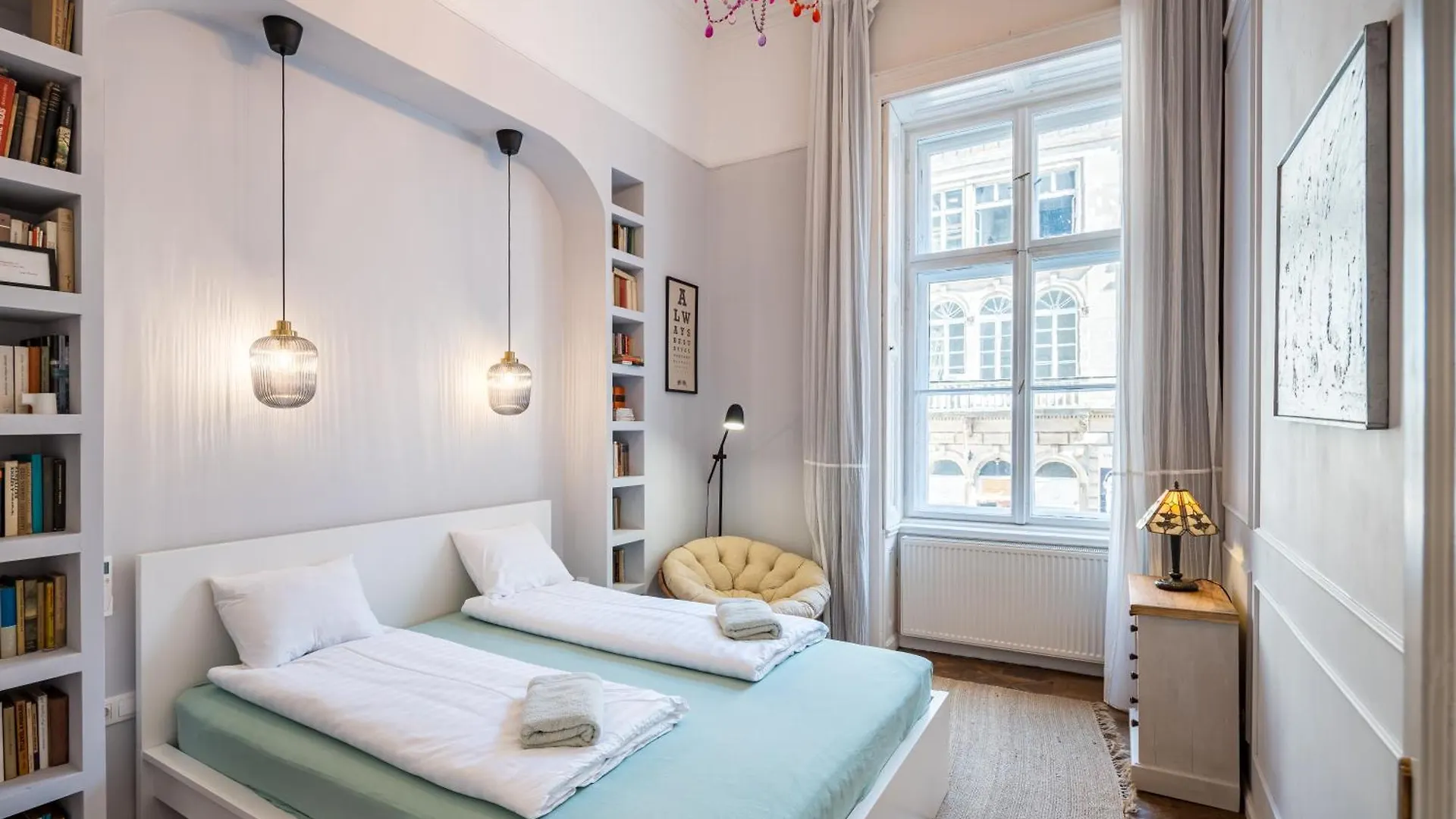 4Br Artdeco Elegance With Sauna 布达佩斯