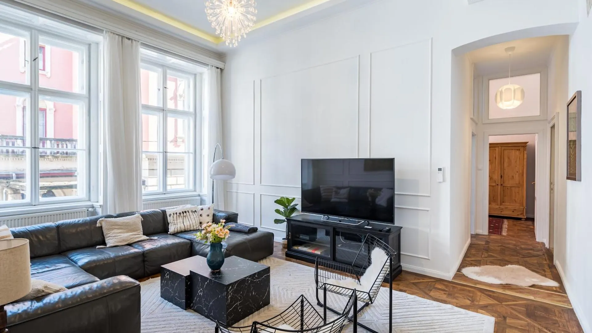4Br Artdeco Elegance With Sauna 布达佩斯 匈牙利