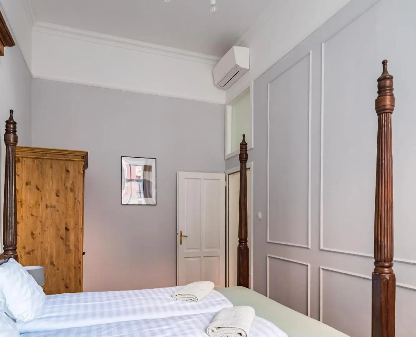 4Br Artdeco Elegance With Sauna 布达佩斯